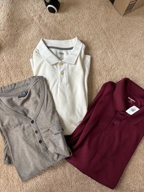 Kenneth Cole Reaction Taupe Button V-Neck Top & old navy polo bundle